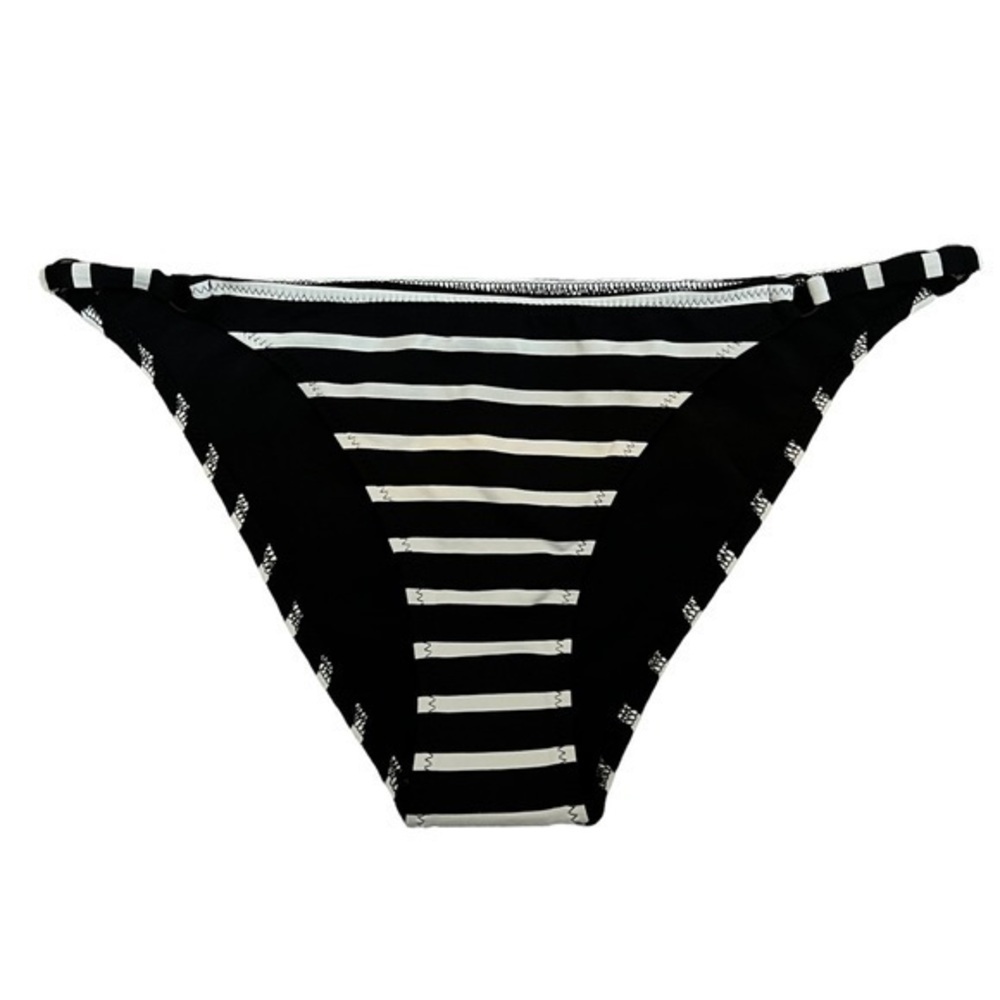 Solid & Striped Bottom